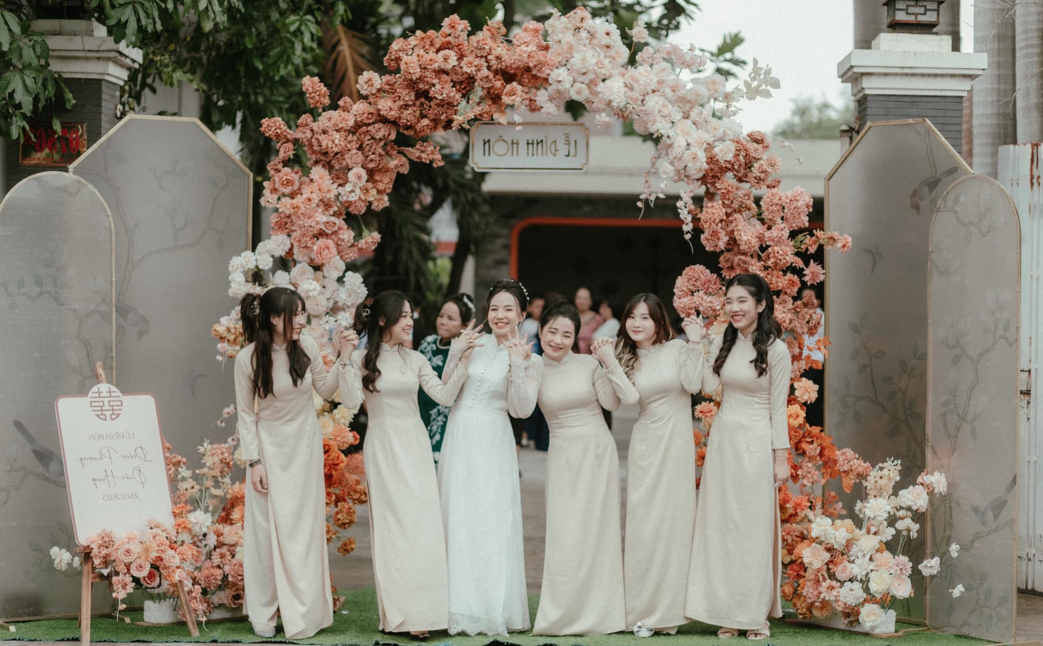 Lục Hỷ Wedding - Entrance Decor